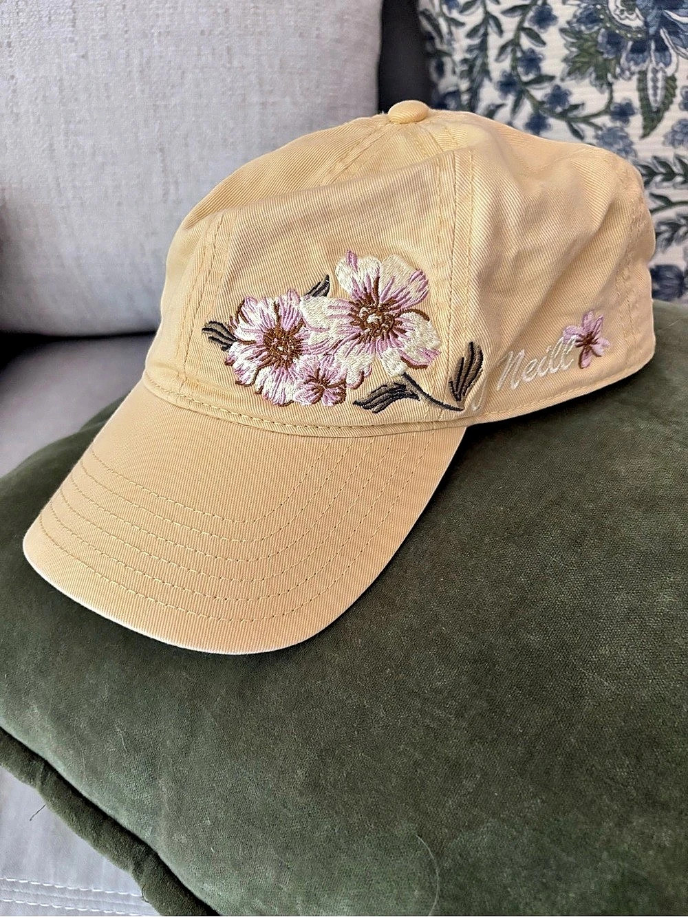 O'Neill Floral Embroidered Cotton Hat in yellow Like New